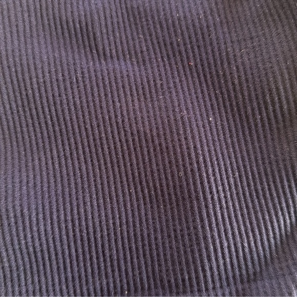 FOREVER 21 RIBBED CROPPED TANK TOP - Picture 3 of 3